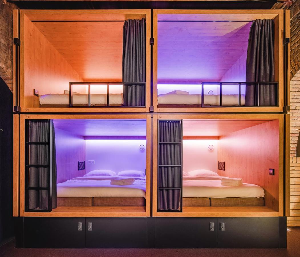 Bunk Hotel Utrecht Eksteriør bilde